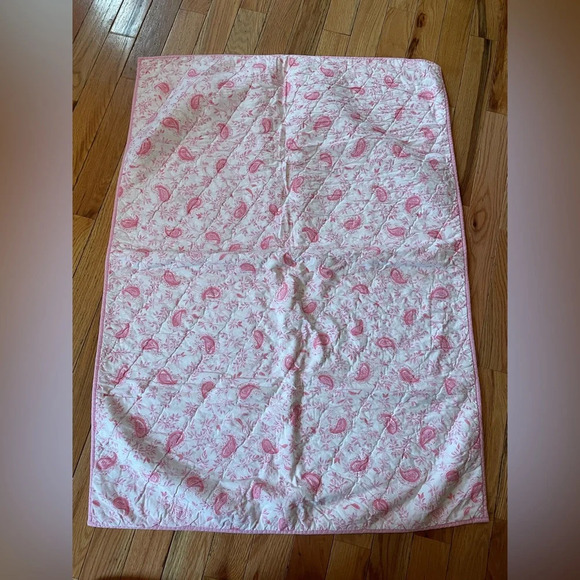 Pottery Barn Kids Crib/Toddler Quilt Reversible Paisley/Floral Pink White - Picture 2 of 8